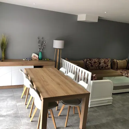 Maison Avec Piscine